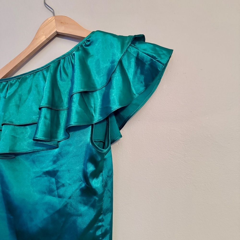 ASOS Green Satin One Shoulder Ruffle Blouse Top - Picture 7 of 7